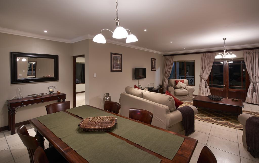 Dynasty Red Mountain Ranch Appartement Clarens Buitenkant foto